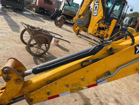 JCB 4CX ECO chargeuse de remorqueuse d'occasion durable pour la construction
