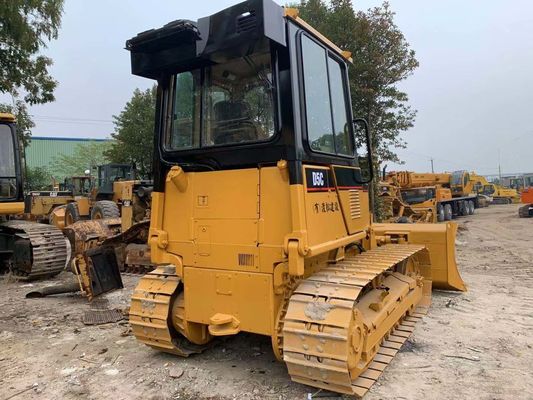 Bulldozer mini japonais d'occasion Caterpillar D5C XL fonctionnement stable