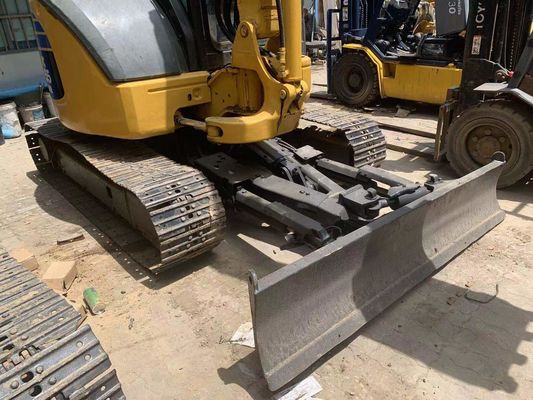 Utilisé PC50MR-2 Komatsu Mini Digger Cabine fermée pour le chantier de construction
