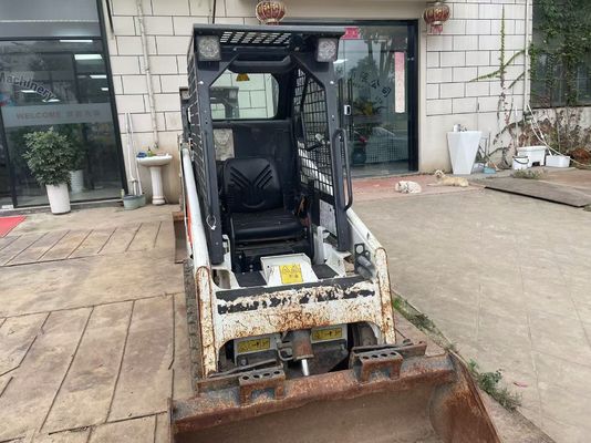Couleur d'origine Utilisé Bodcat S70 chargeur de direction par glissement Économie de carburant Fonctionnement stable