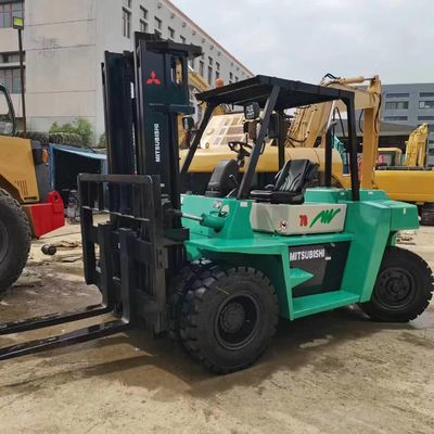 7 tonnes de chariot élévateur Mitsubishi FD70
