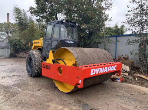 Dynapac CA30D rouleau routier d'occasion rouleau routier lourd d'occasion