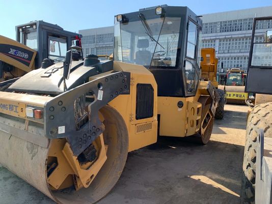 Utilisé Liugong CLG6212 Compacteur à double tambour Facile à utiliser Faible temps d'arrêt