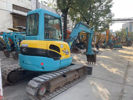 Le Japon utilise une mini-excavatrice Kubota U40-5 avec un système hydraulique efficace