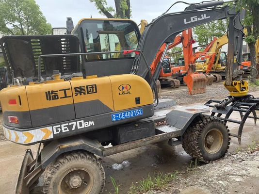Excavateur à roues SDLH LG670BM d'occasion 2018 avec pince hydraulique