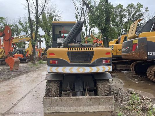 Excavateur à roues SDLH LG670BM d'occasion 2018 avec pince hydraulique