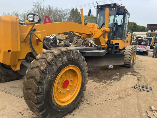 6 Gradeur de moteur d'entraînement 2023 Année utilisée XCMG GR2153 Gradeur de moteur d'efficacité énergétique pour la construction