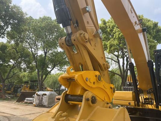 Excavateur Caterpillar 320GC en bon état avec accrochage hydraulique