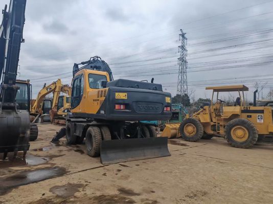 Vente à chaud de Volvo EW170BLC à roues usagées en Amérique du Sud