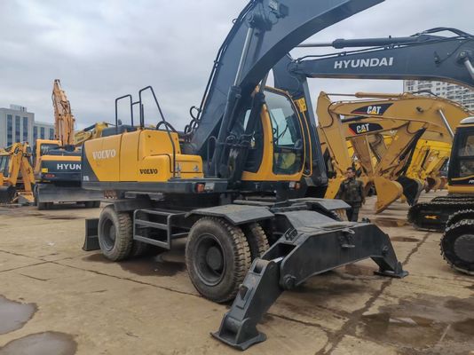 Vente à chaud de Volvo EW170BLC à roues usagées en Amérique du Sud