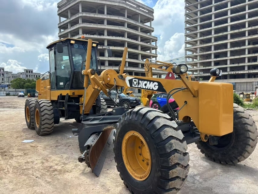 Excellent état utilisé XCMG GR2403 Motor Grader avec Ripper hydraulique à vendre