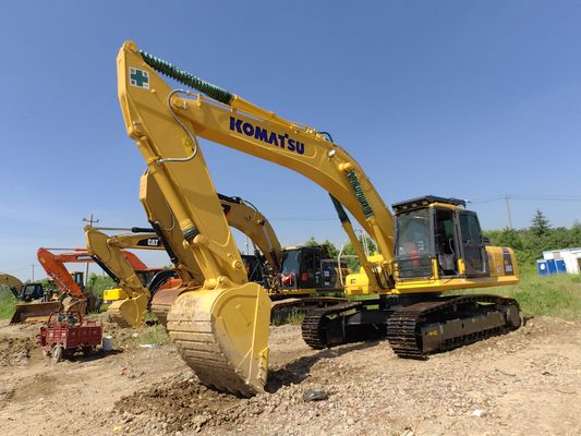 Excellent état, une excavatrice Komatsu PC360-7 d'occasion, originaire du Japon.