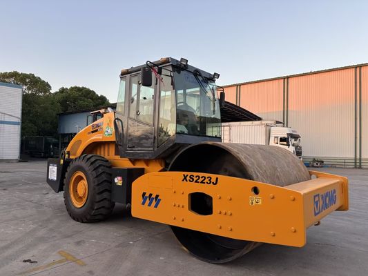 Compacteur monocylindre XCMG XS223J, fonctionnement facile et bon état