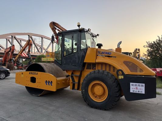 Compacteur monocylindre XCMG XS223J, fonctionnement facile et bon état