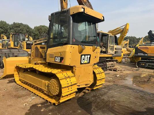 Couleur originale du bulldozer CAT D5K