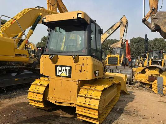 Couleur originale du bulldozer CAT D5K